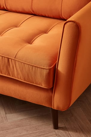 Ivy sofa detail 3
