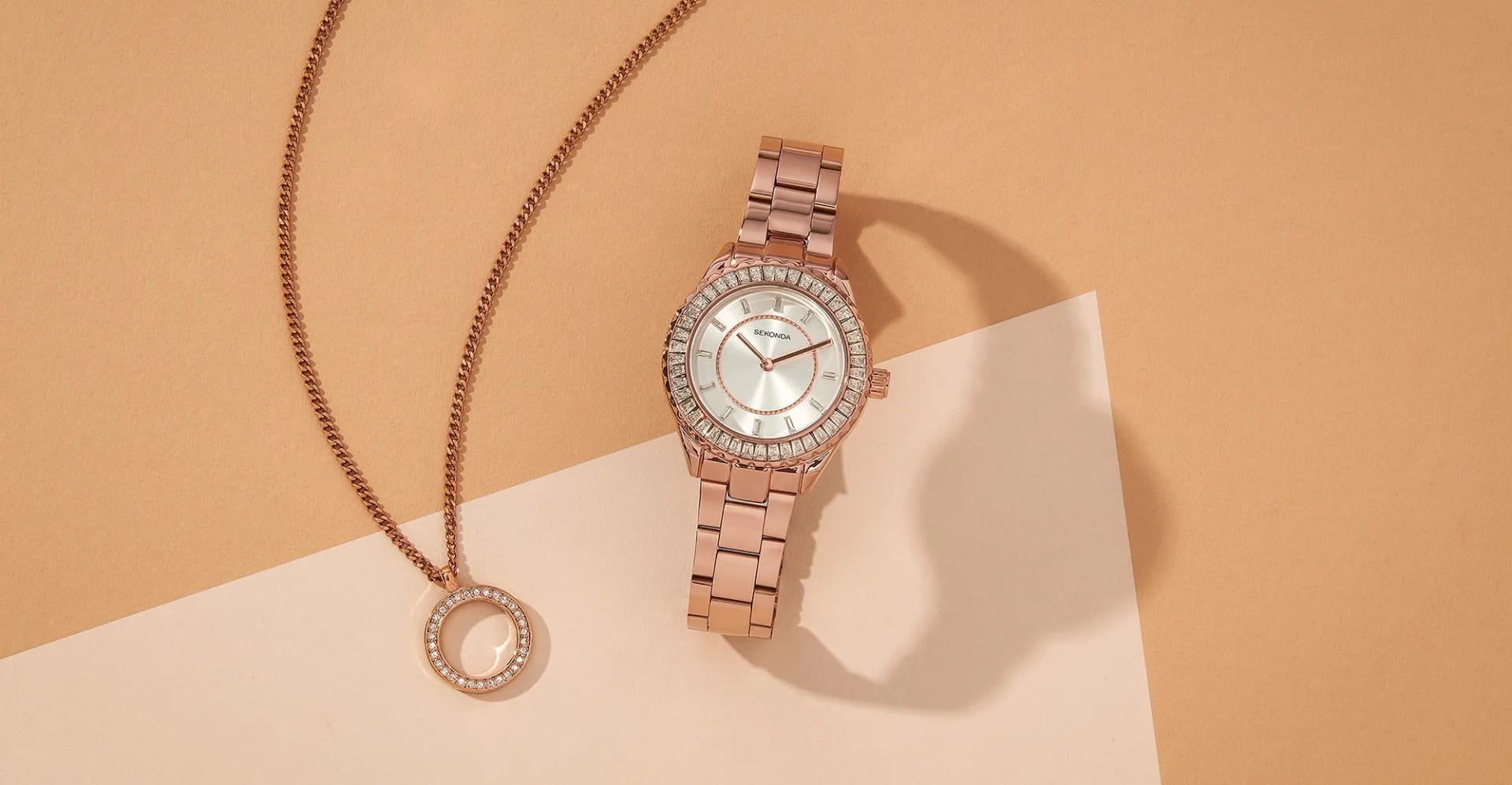 MARGOT ROSE GOLD WITH PENDANT GIFT SET Creative Flat close up sml web v4