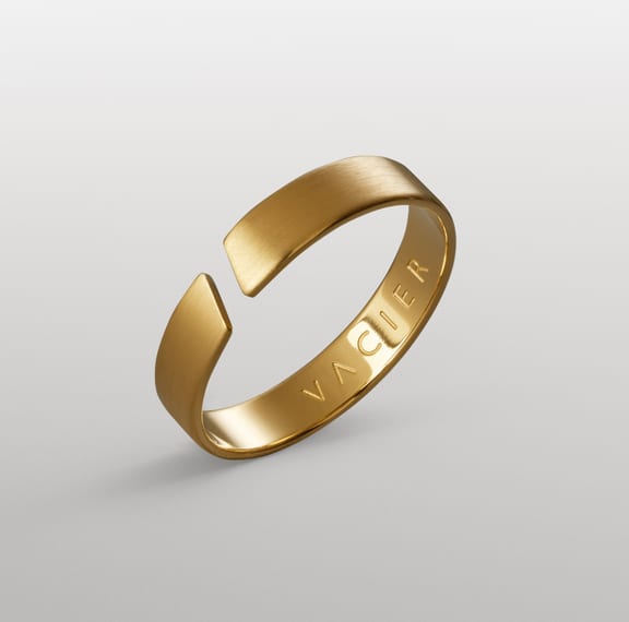 Gold Unisize Ring Tilted Vacier sq
