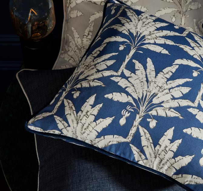 Victorian Glasshouse Moonlight Cameo 2